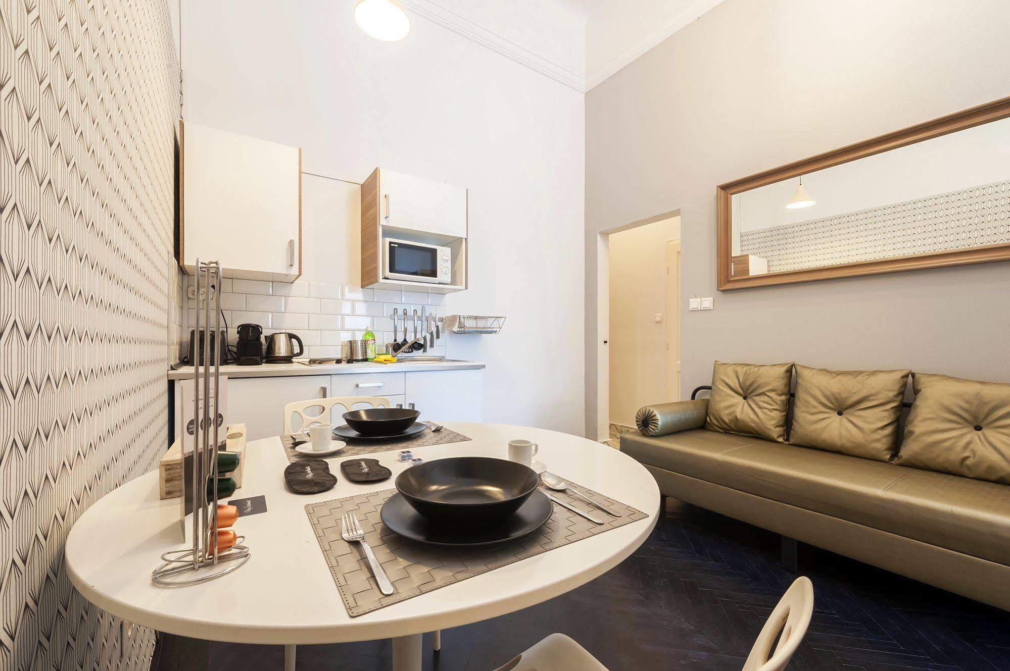Play Apartments Budapest Ngoại thất bức ảnh